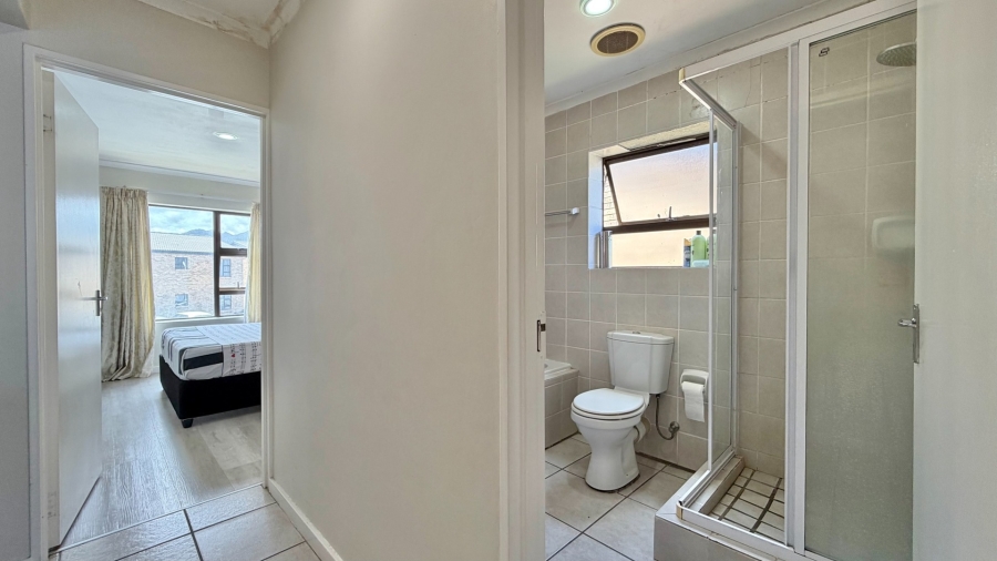 2 Bedroom Property for Sale in Fairview Golf Estate Western Cape